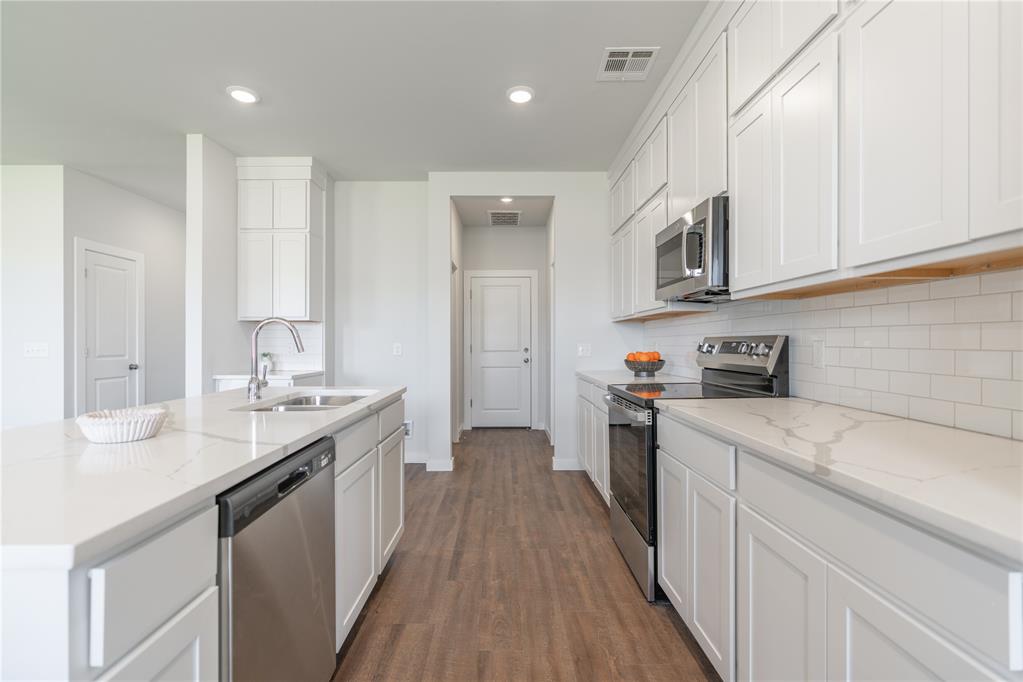 5690 Bluestem Avenue Property Photo 17