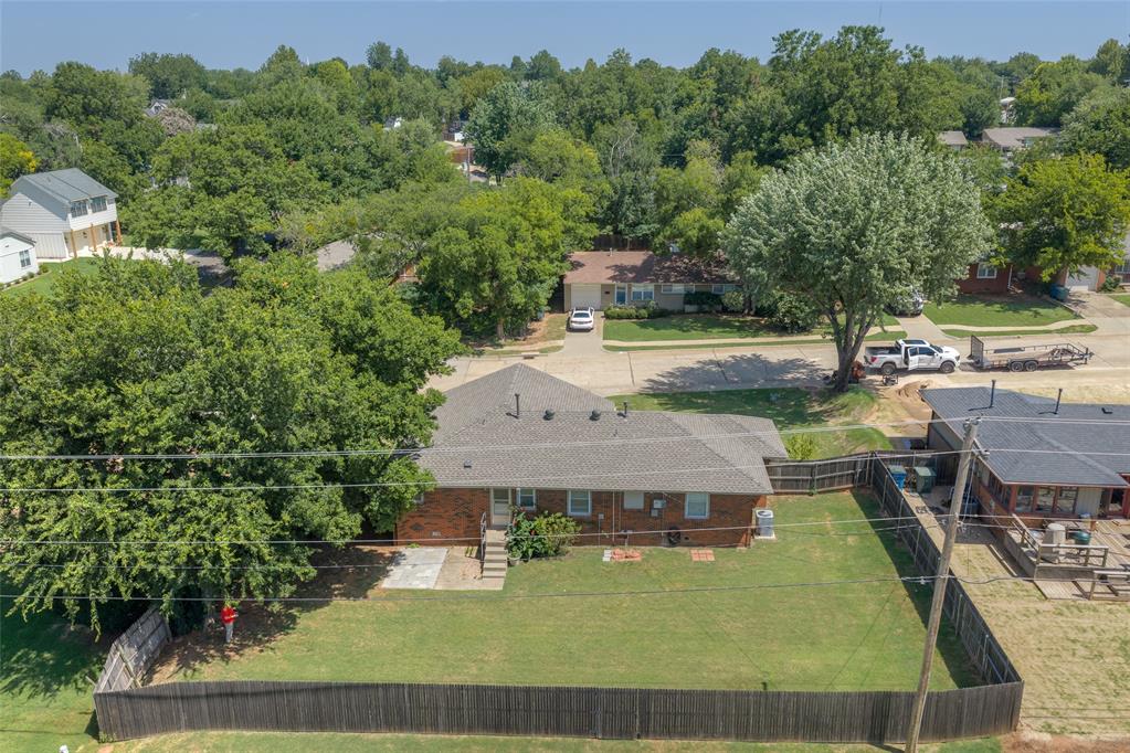 408 Benton Road Property Photo 5
