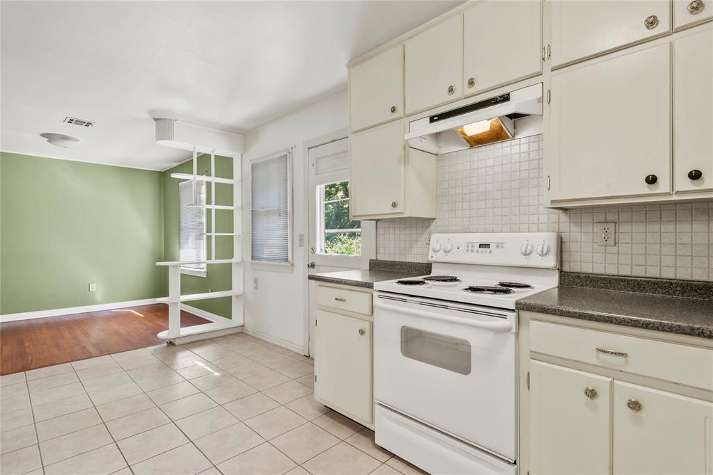 408 Benton Road Property Photo 11