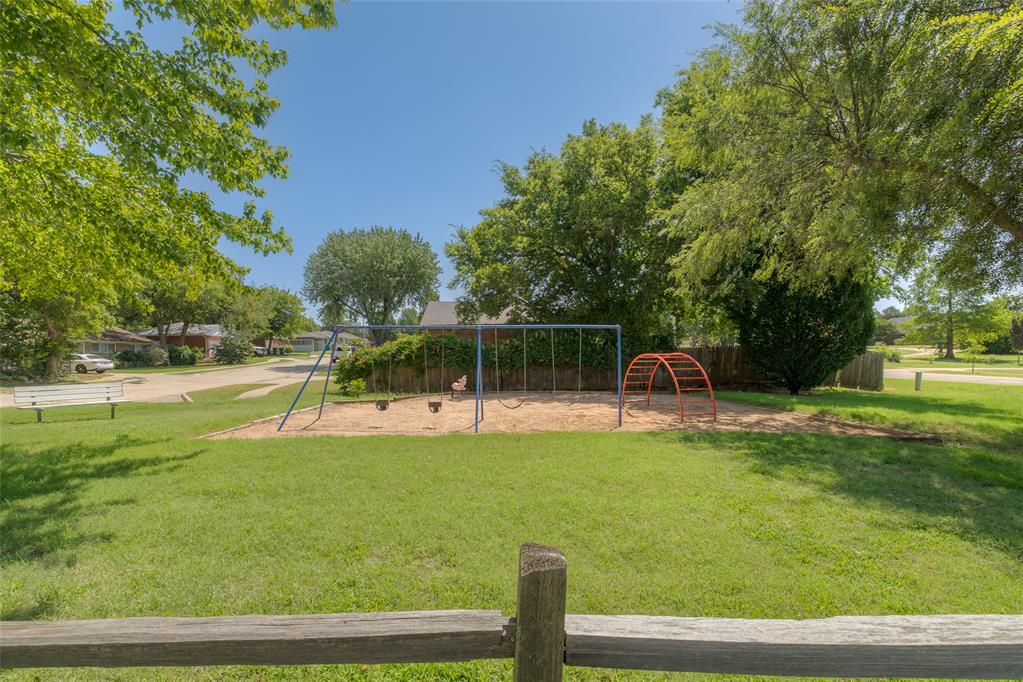 408 Benton Road Property Photo 29