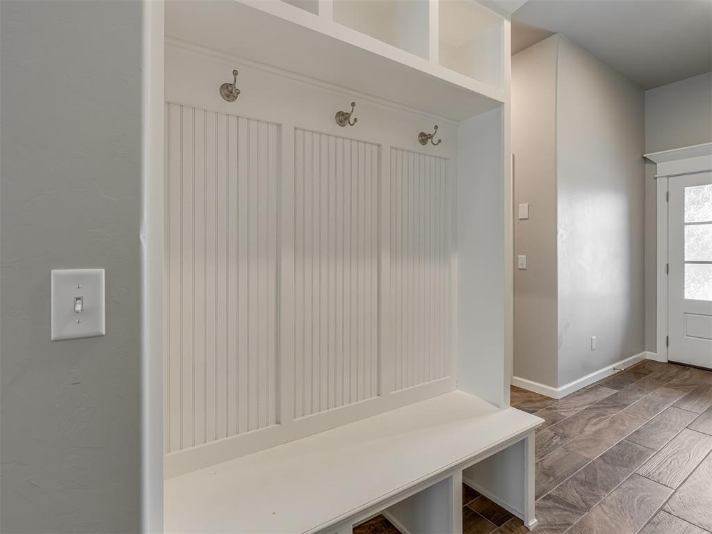 5209 White Gold Avenue Property Photo 20
