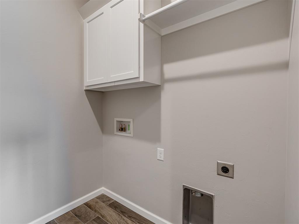 5209 White Gold Avenue Property Photo 21