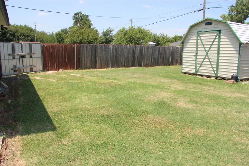 945 Sw 51st Street Property Photo 5