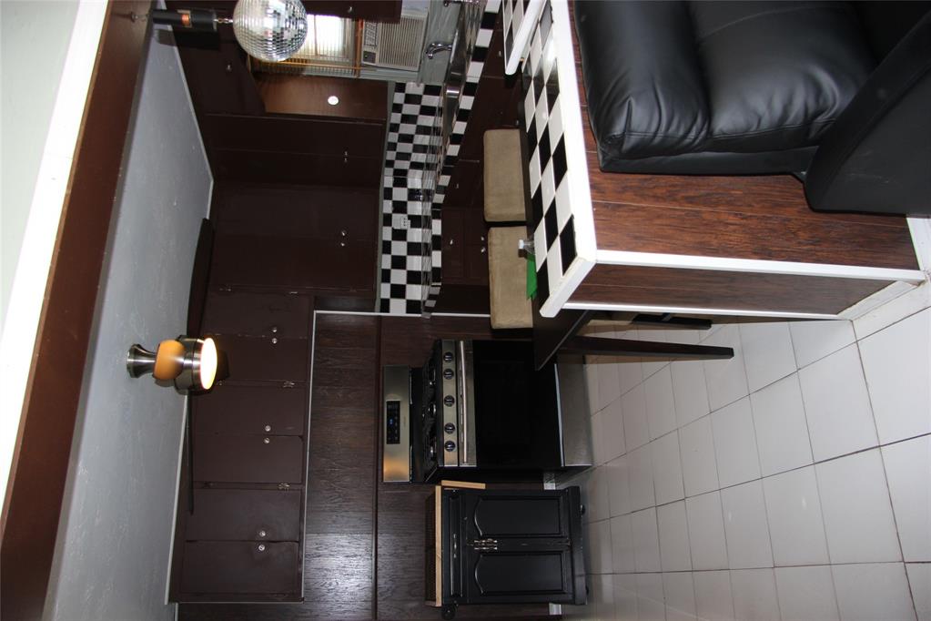 945 Sw 51st Street Property Photo 26