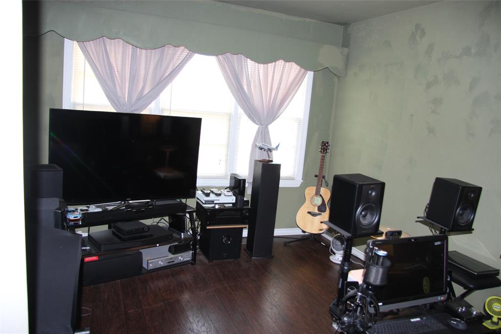 945 Sw 51st Street Property Photo 39