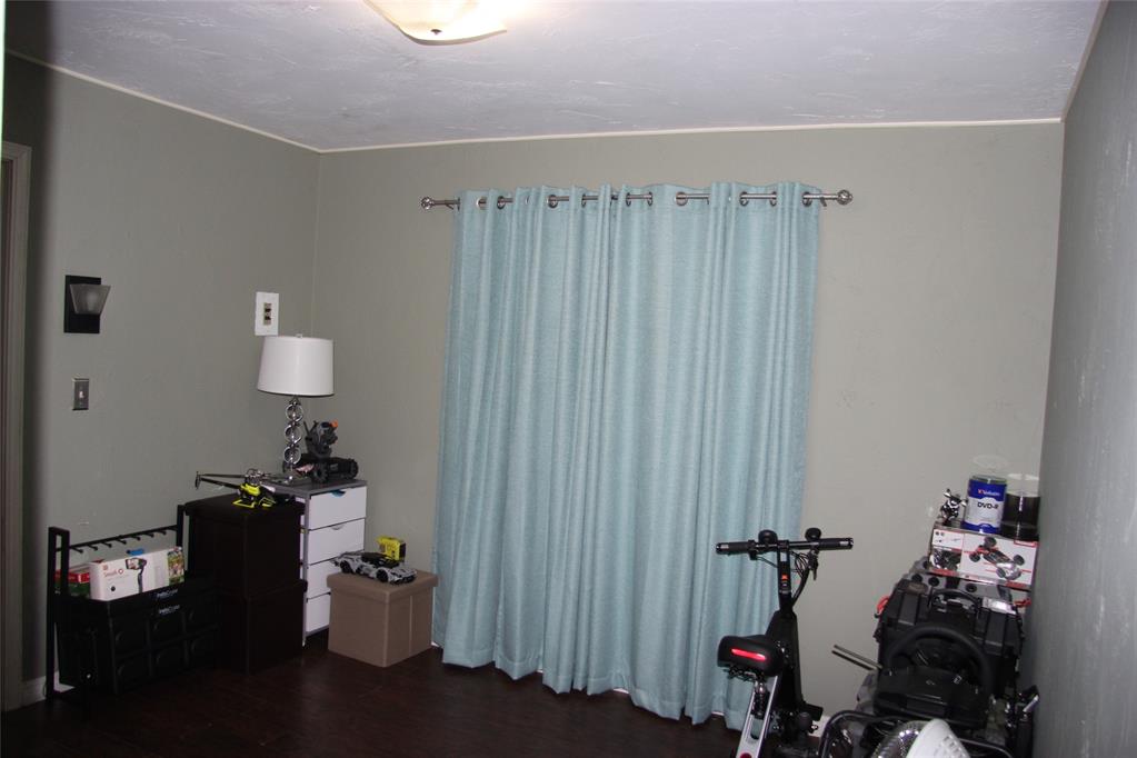 945 Sw 51st Street Property Photo 43