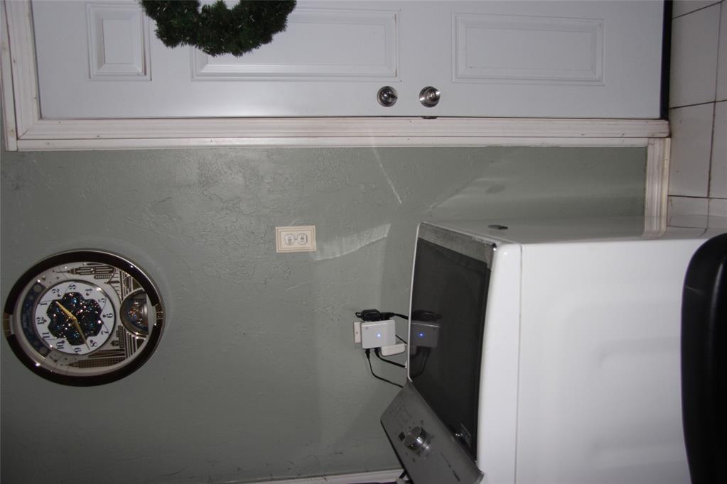 945 Sw 51st Street Property Photo 45
