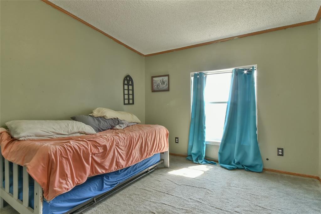 16204 Sunflower Drive Property Photo 25