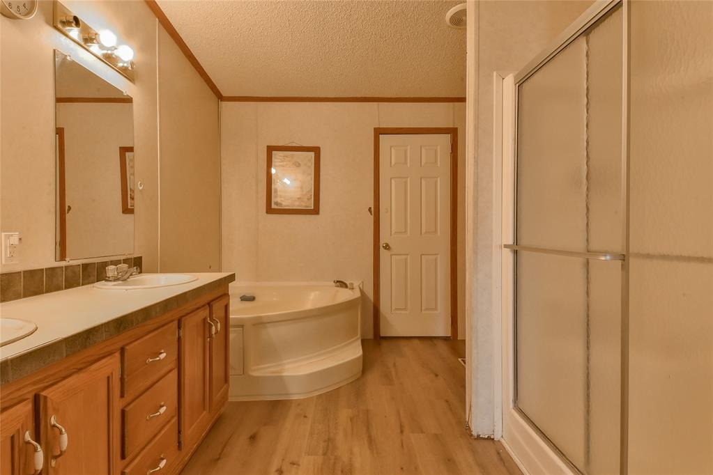16204 Sunflower Drive Property Photo 33