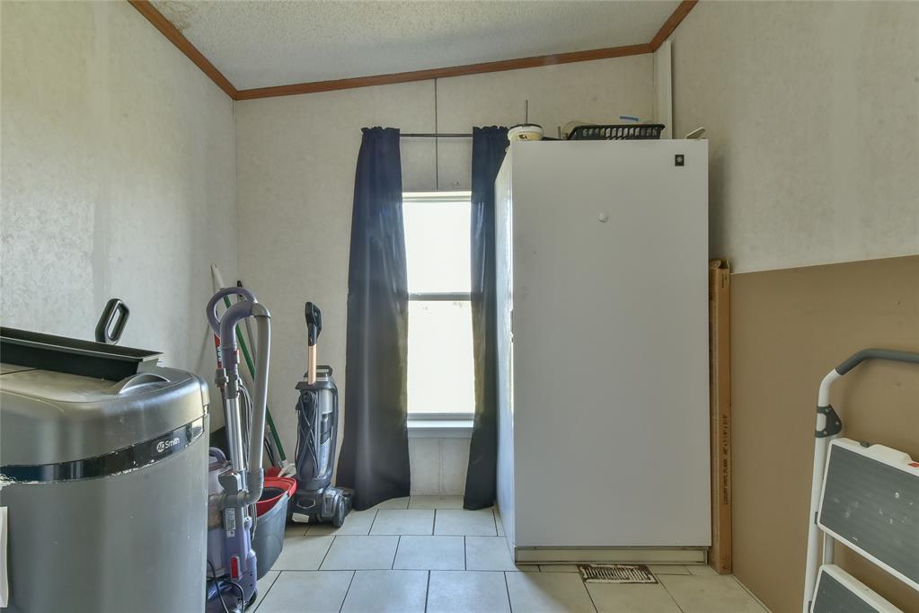 16204 Sunflower Drive Property Photo 37