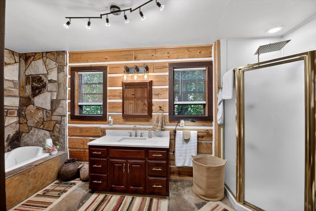435562 E 1630 Road Property Photo 19