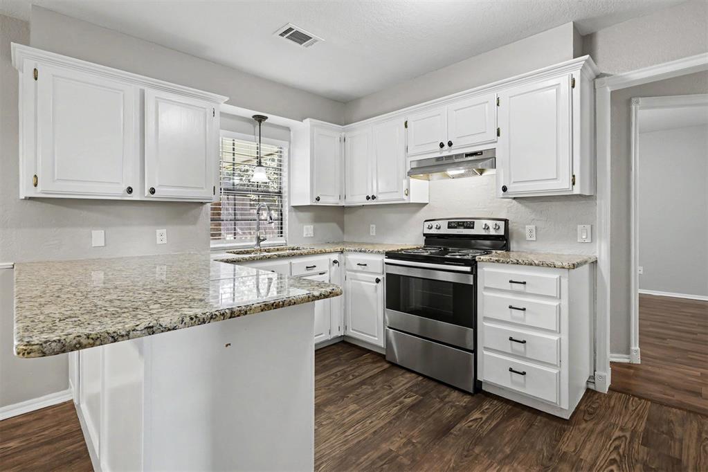 1109 Sw 133rd Street Property Photo 7