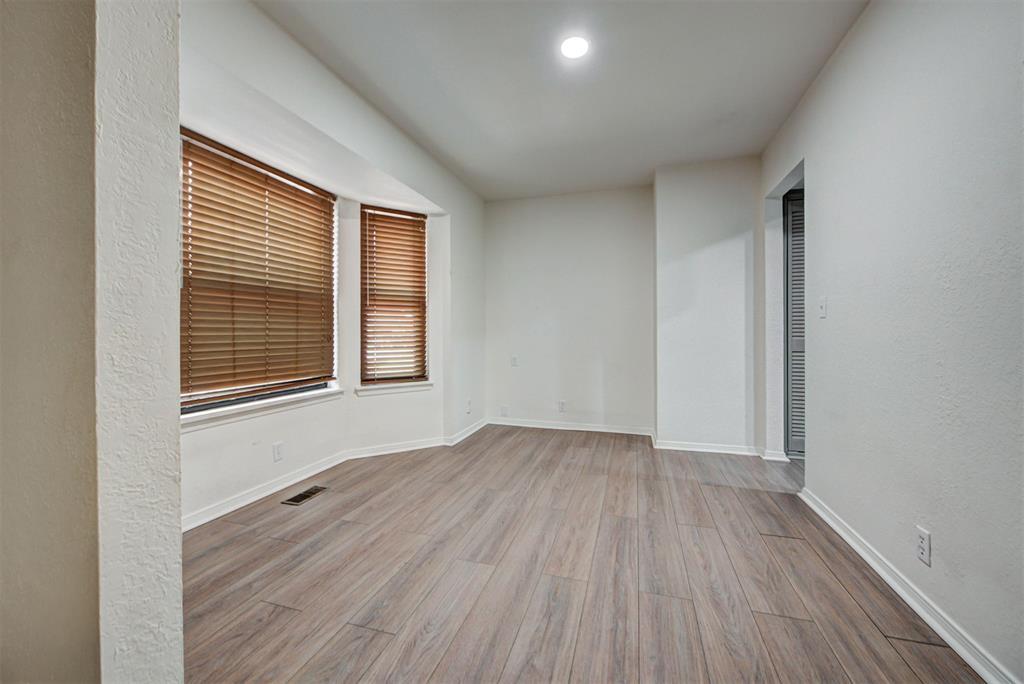 1030 Walsh Lane Property Photo 16