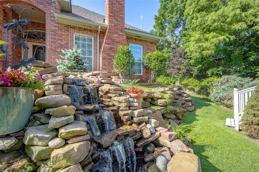 1512 Two Bridge Drive Property Photo 4