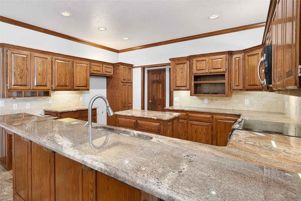 1512 Two Bridge Drive Property Photo 8