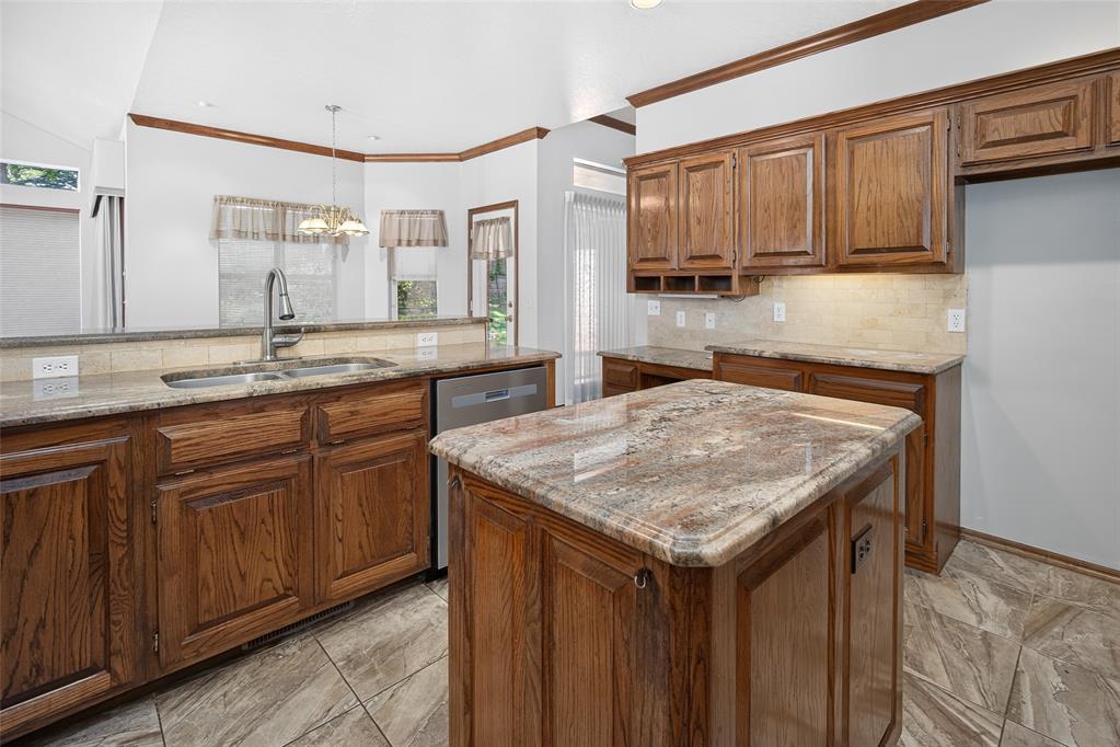 1512 Two Bridge Drive Property Photo 11