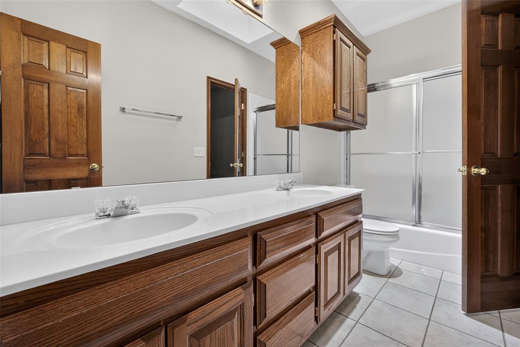 1512 Two Bridge Drive Property Photo 23