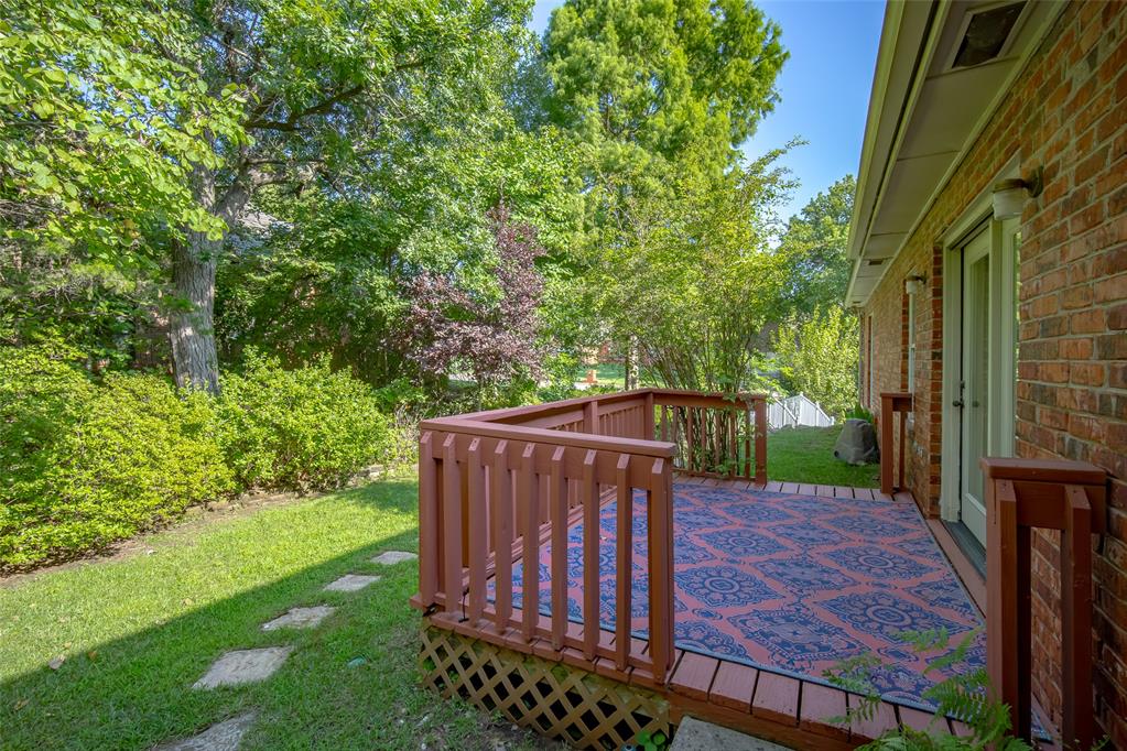 1512 Two Bridge Drive Property Photo 27