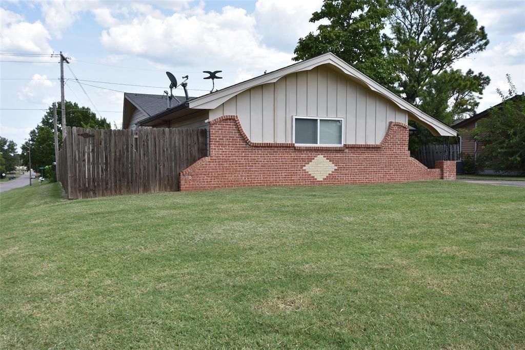924 Cherokee Street Property Photo 3