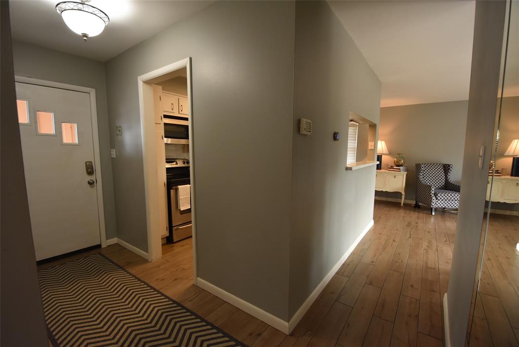 924 Cherokee Street Property Photo 5