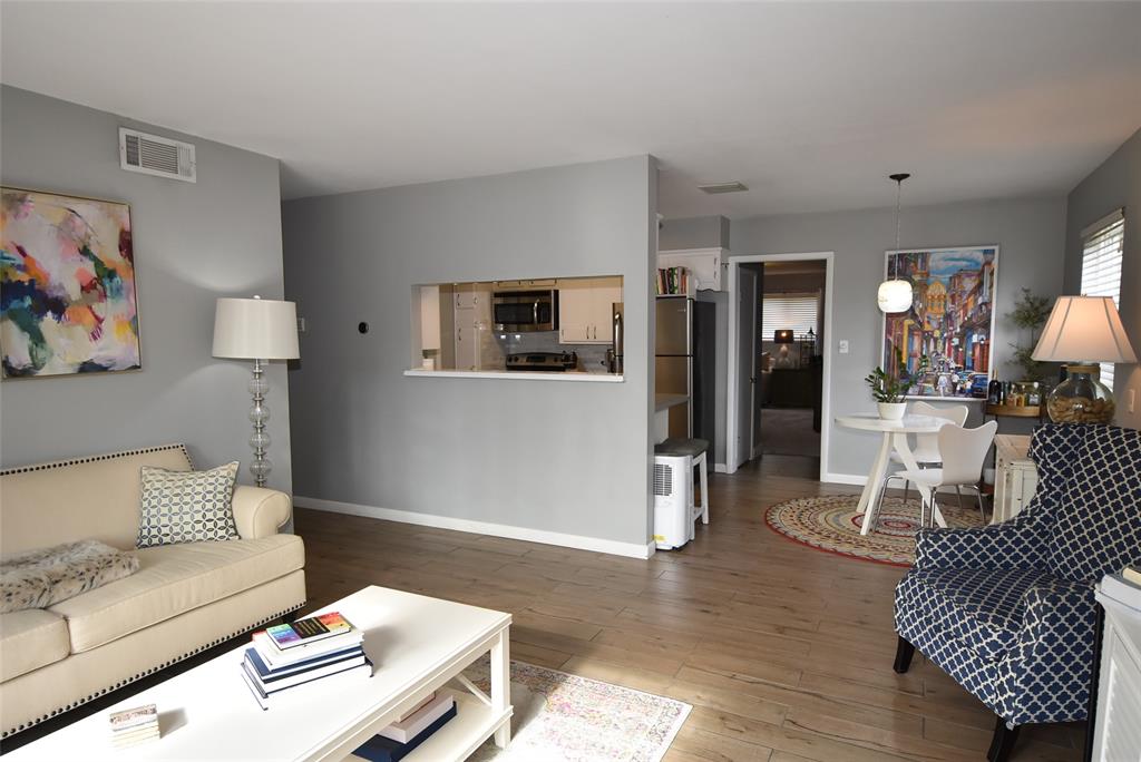 924 Cherokee Street Property Photo 11