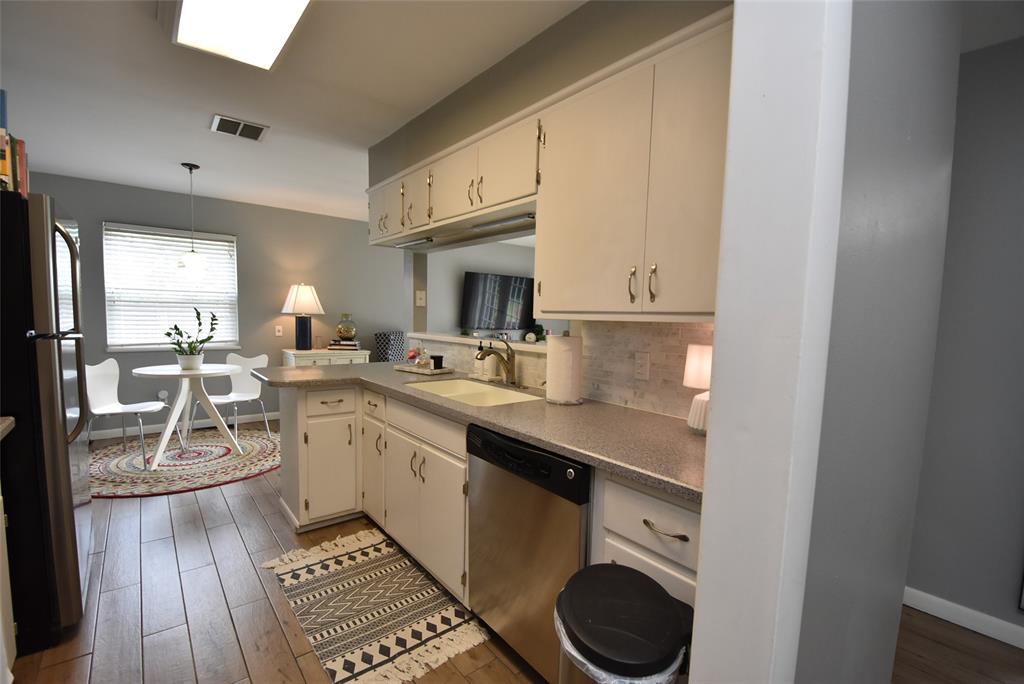 924 Cherokee Street Property Photo 14