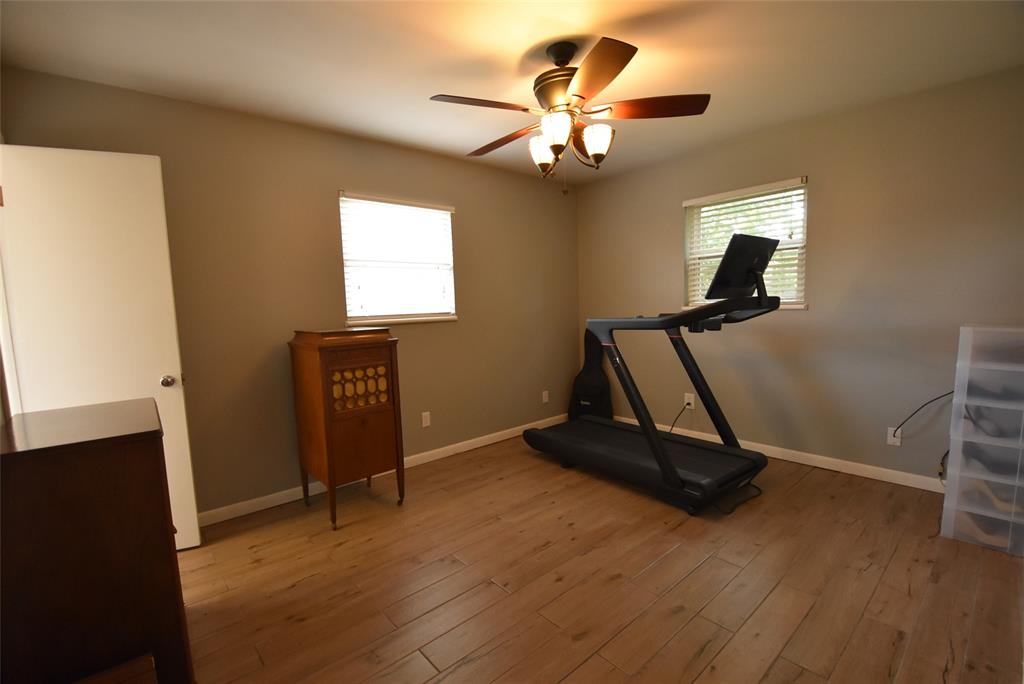 924 Cherokee Street Property Photo 38