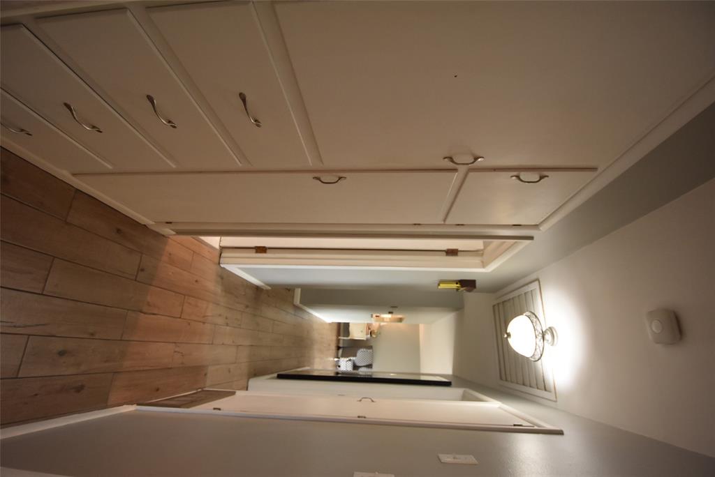924 Cherokee Street Property Photo 41