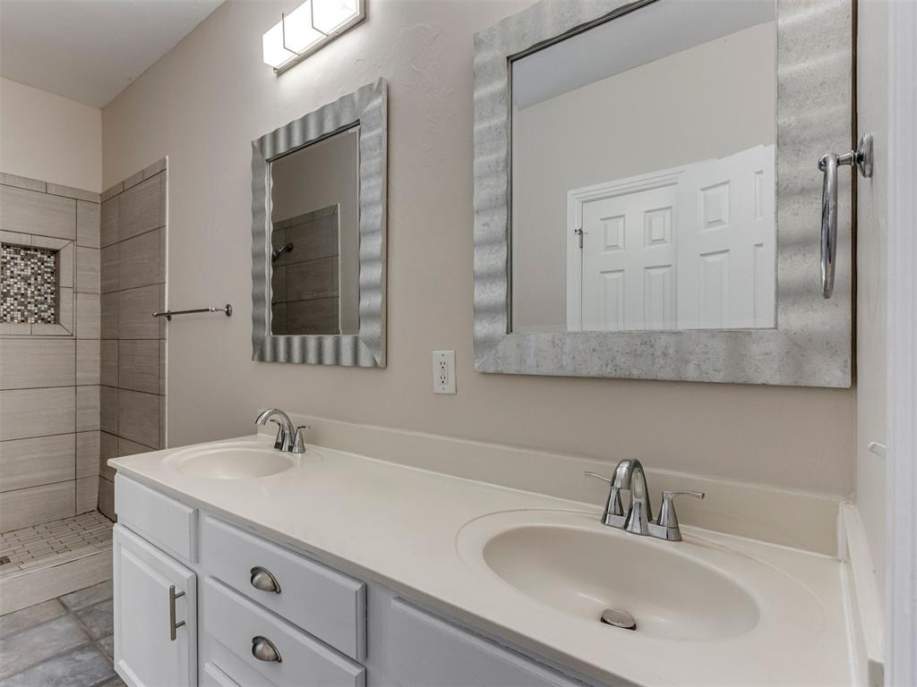 1933 Nw 176th Street Property Photo 11