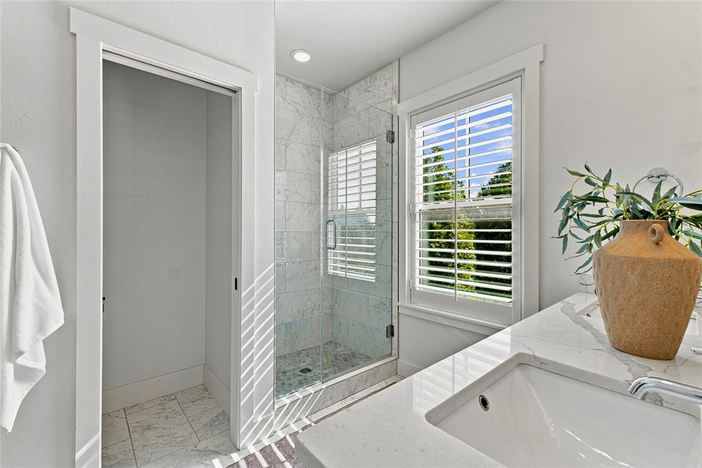 1729 Runway Boulevard Property Photo 14