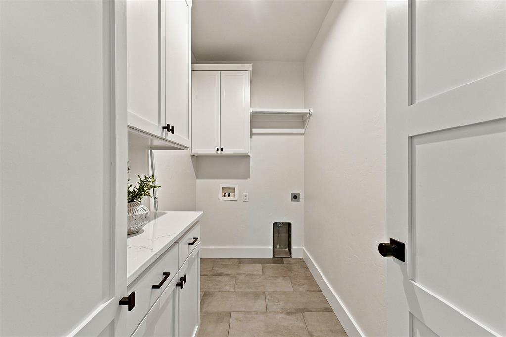 1729 Runway Boulevard Property Photo 16
