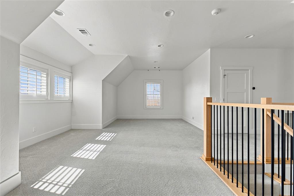 1729 Runway Boulevard Property Photo 20