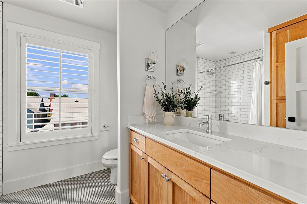 1729 Runway Boulevard Property Photo 21
