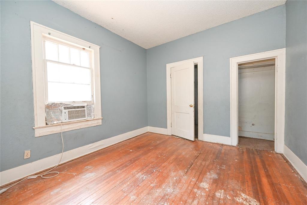 1425 W Dakota Street Property Photo 6