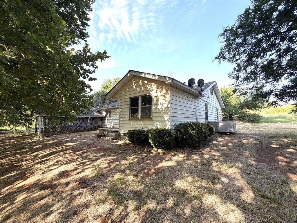 531 County Road 1390 Road Property Photo 2