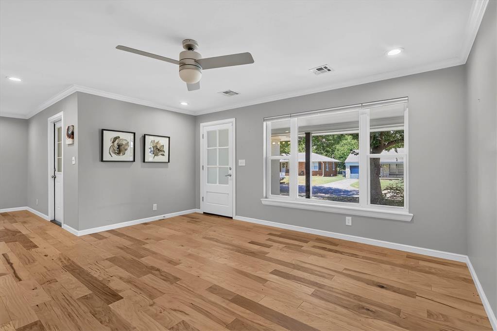 1912 Brighton Avenue Property Photo 3