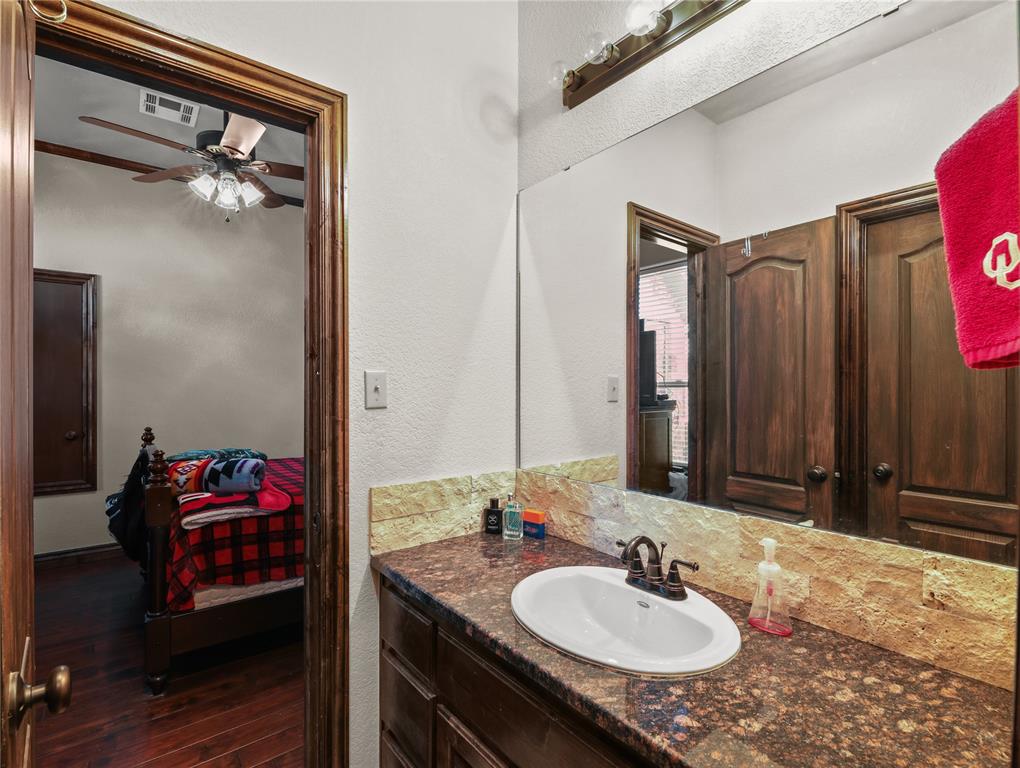 555 N White Chimney Road Property Photo 37