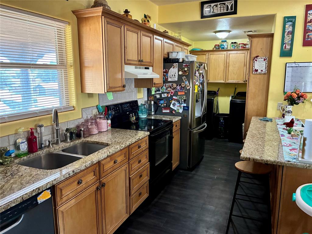 1405 Redstone Drive Property Photo 4