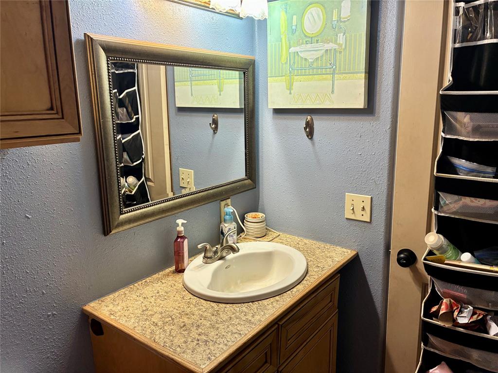 1405 Redstone Drive Property Photo 26