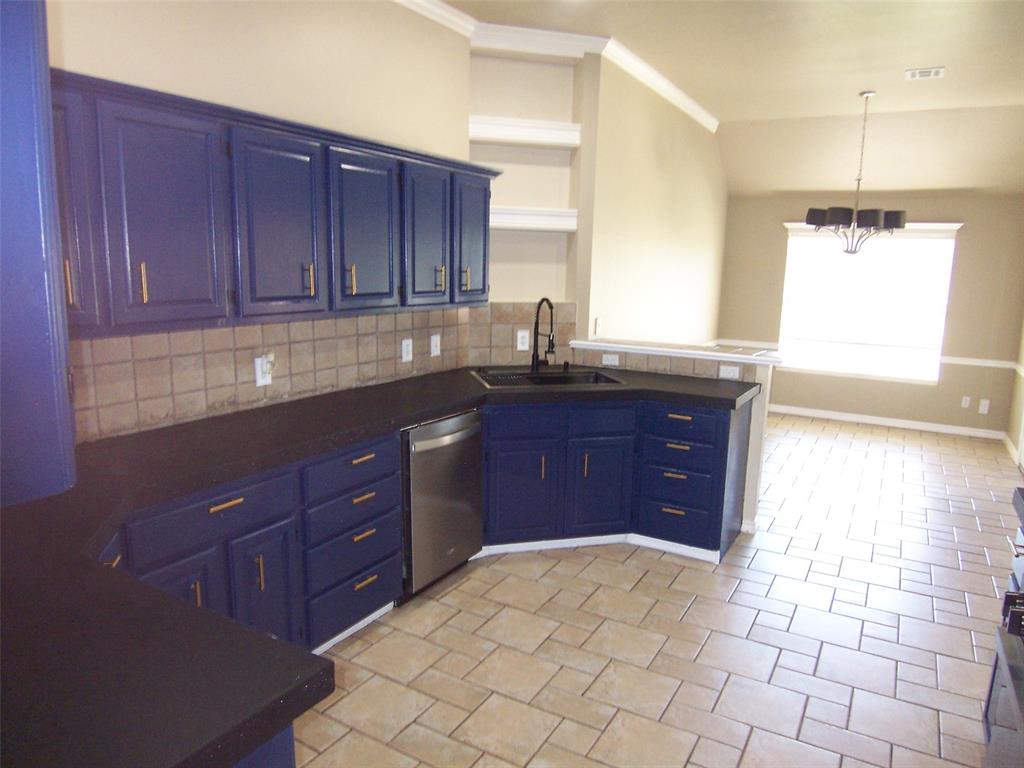 12109 Dalton Drive Property Photo 4