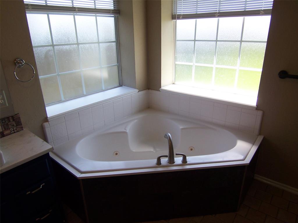 12109 Dalton Drive Property Photo 14