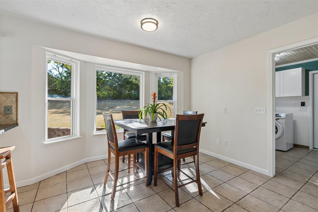 10431 Black Oaks Drive Property Photo 10