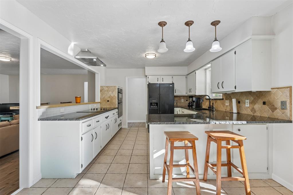 10431 Black Oaks Drive Property Photo 15