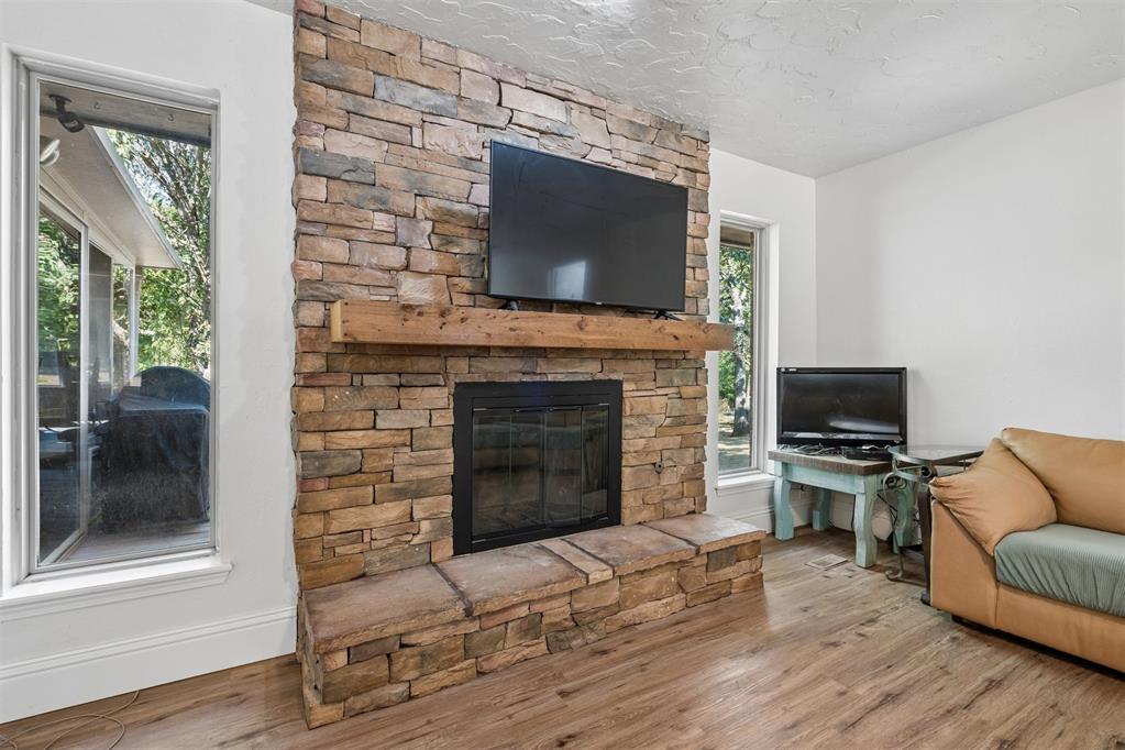 10431 Black Oaks Drive Property Photo 20