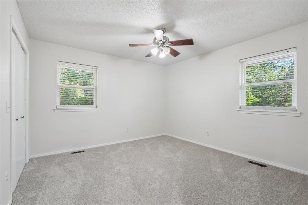 10431 Black Oaks Drive Property Photo 24