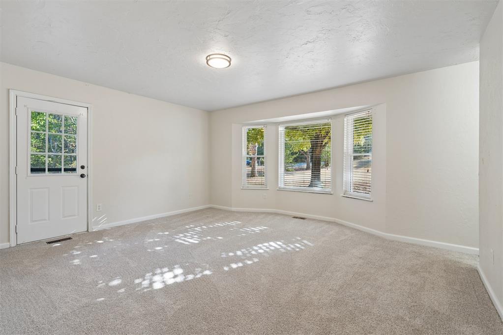 10431 Black Oaks Drive Property Photo 27