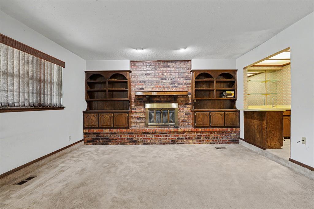 9612 S Blackwelder Property Photo 3