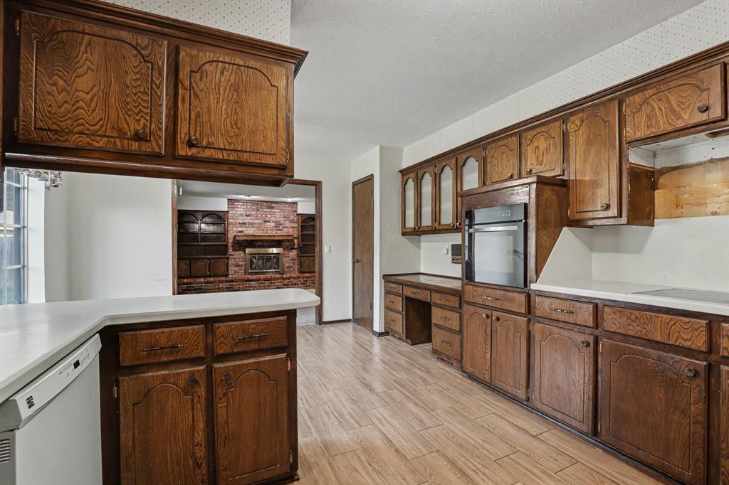 9612 S Blackwelder Property Photo 5