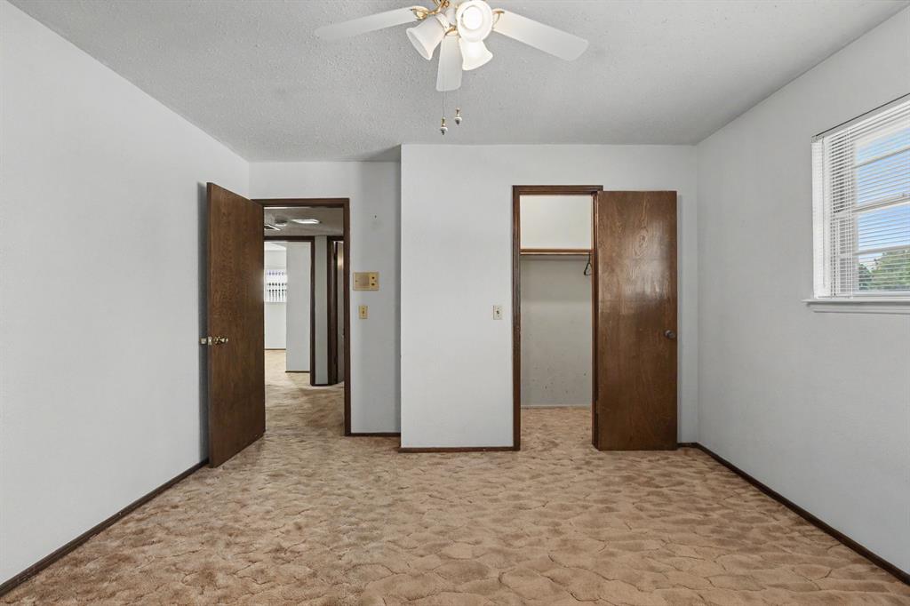 9612 S Blackwelder Property Photo 13