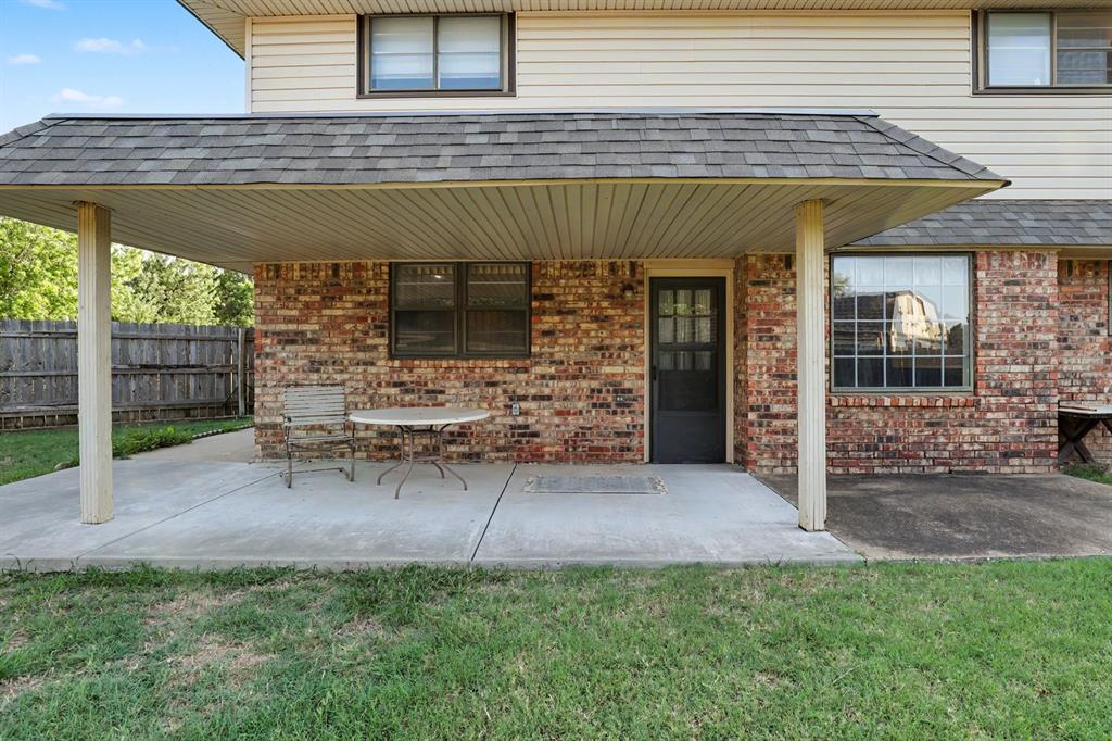 9612 S Blackwelder Property Photo 16